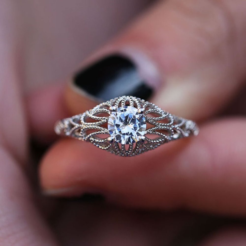 🍁 Dainty Zircon Pattern Hollow Carved Silver Vintage Rings for Women, EVGG1583